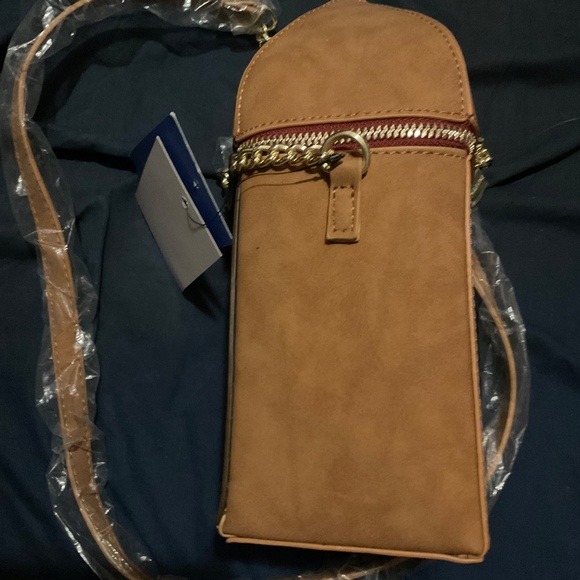 Disney beauty and the beast Danielle Nicole crossbody - Picture 2 of 2